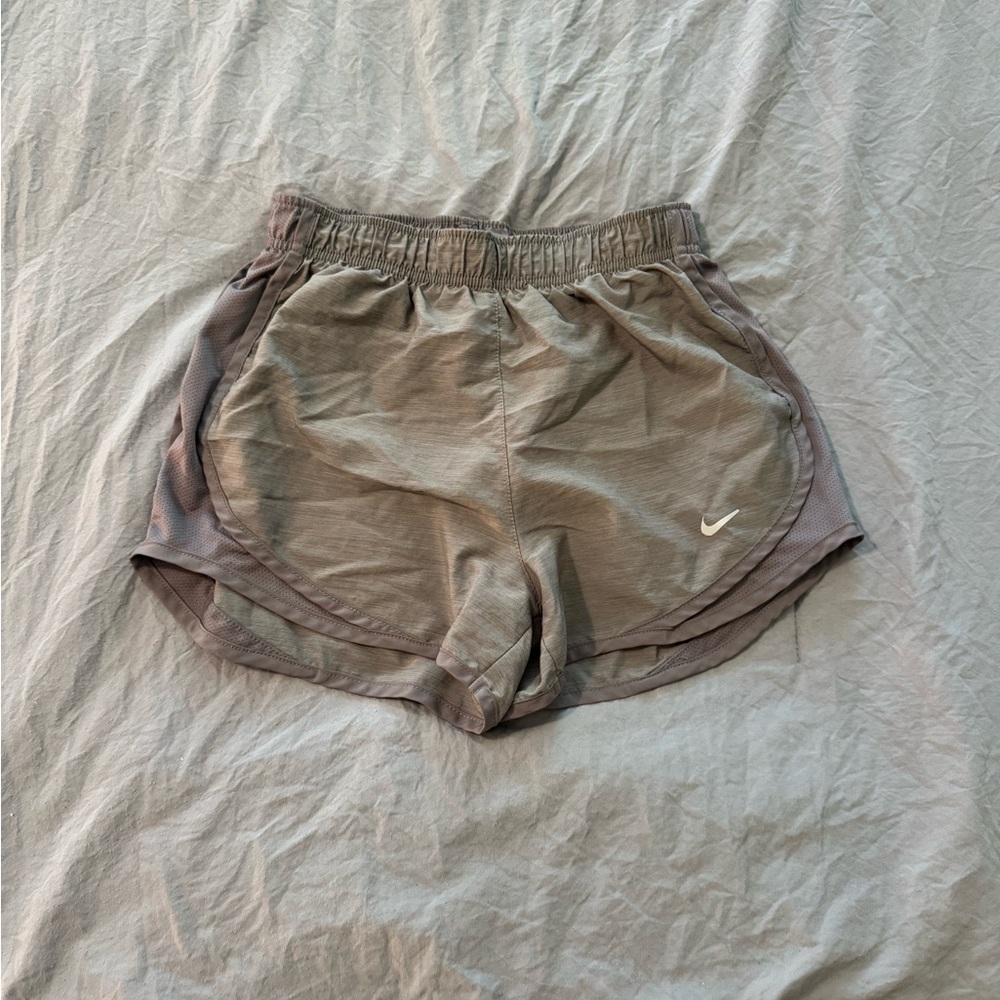 NIKE Womens Size XS Gray Dri-Fit‎ Tempo Lined Running Shorts